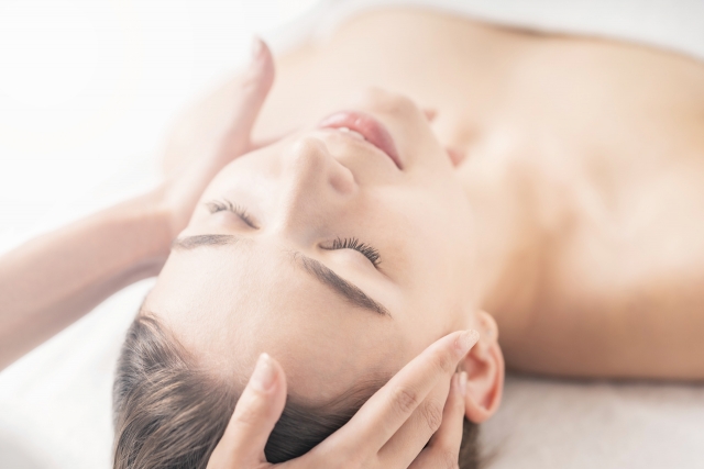 小顔・リフトアップフェイシャルエステ